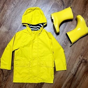 Gap raincoat and matching rain boots